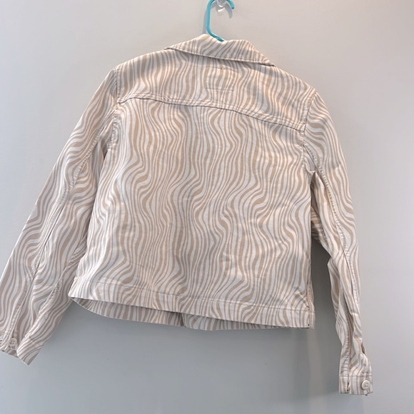 Levi's Premium Denim Shrunken Beige
Swirl Button Front Jacket - Picture 8 of 8